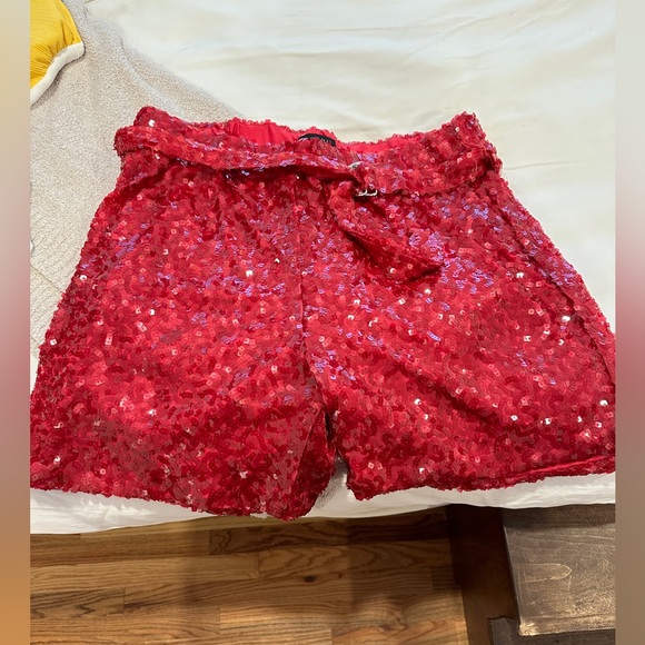 NWT ELOQUII Pink Sequined Shorts w Belt - Picture 1 of 3